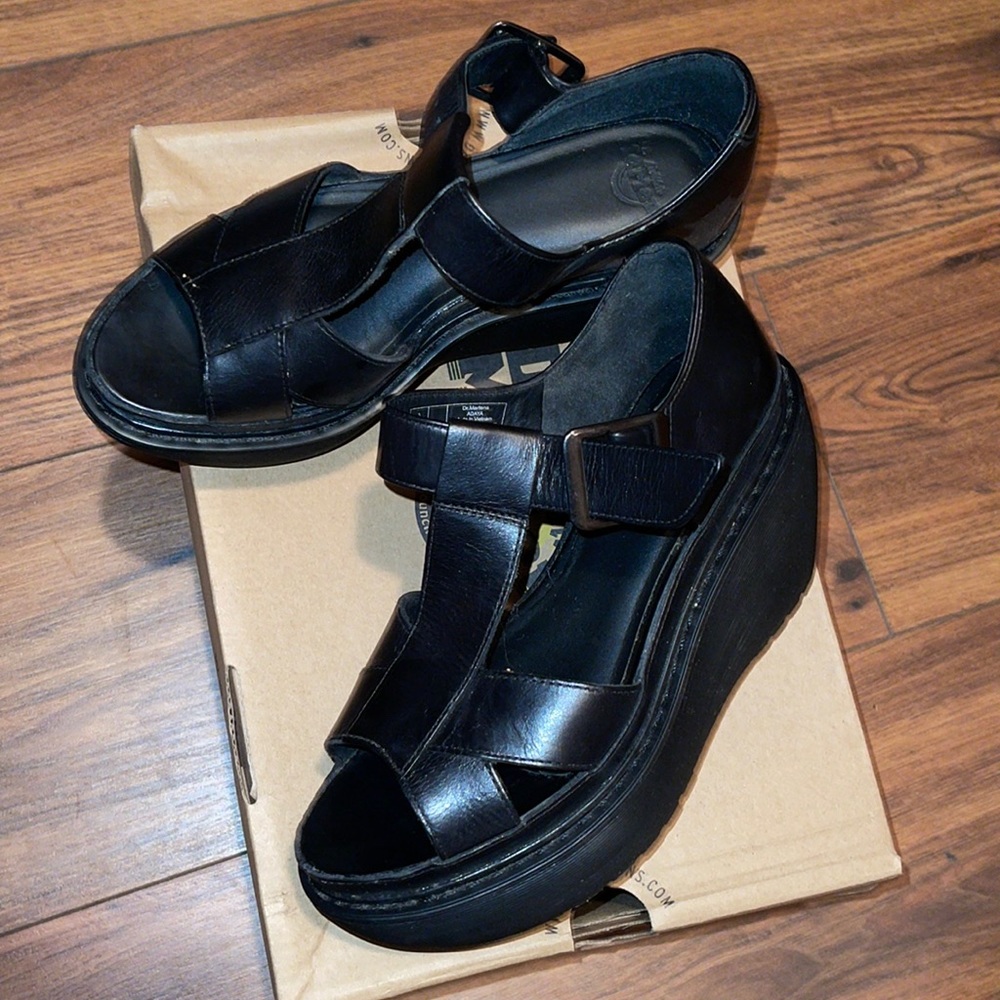 Adaya Dr. Marten Sandals